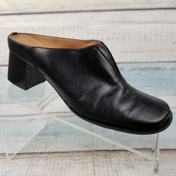 naturalizer mules clogs